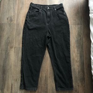 American Eagle mom jeans (short)
